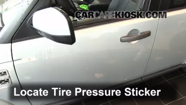 2011 Land Rover LR4 HSE 5.0L V8 Pneus et roues Vérifier la pression des pneus